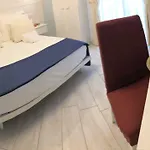 Maison Claudette Toledo 4*
