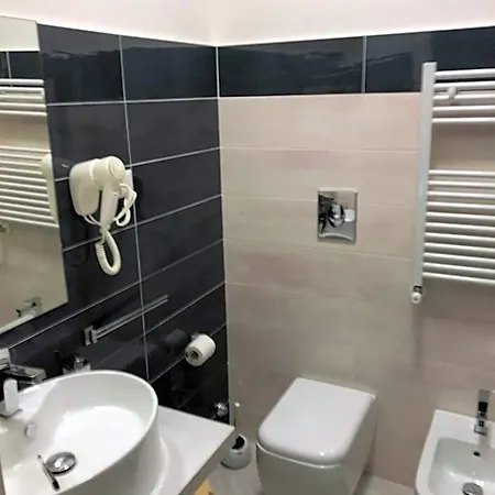 Maison Claudette Toledo 4*