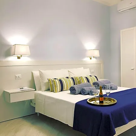 Maison Claudette Toledo 4*