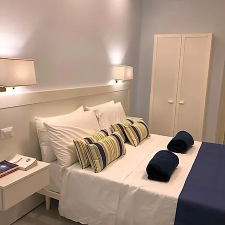 Maison Claudette Toledo 4* נאפולי