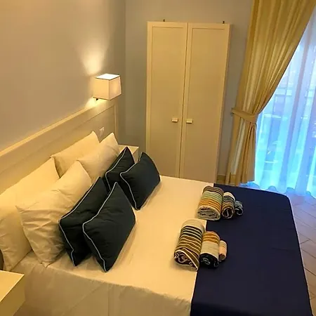 Πανσιόν Maison Claudette Toledo 4*