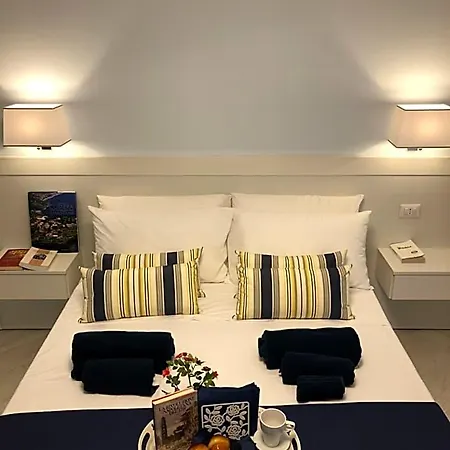 Maison Claudette Toledo בית הארחה 4*