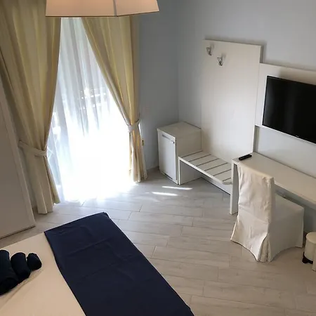 Maison Claudette Toledo 4*