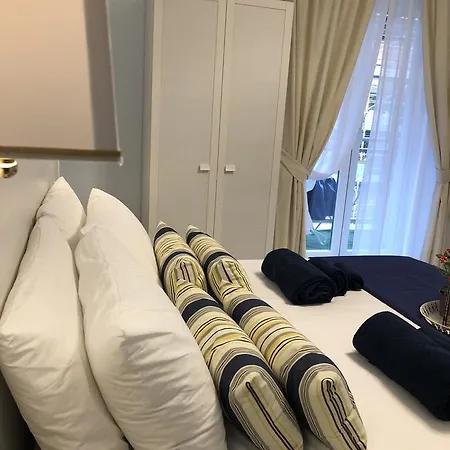 Maison Claudette Toledo 4*