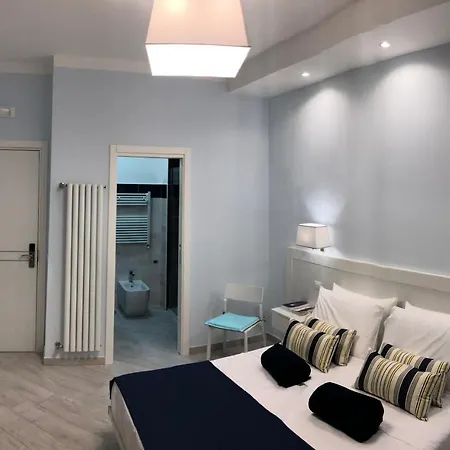 Maison Claudette Toledo Гостевой дом