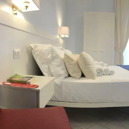 Maison Claudette Toledo 4* 那不勒斯