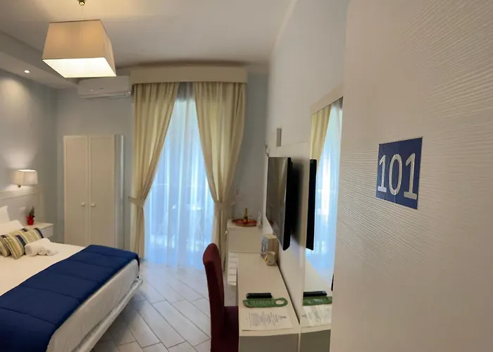 Maison Claudette Toledo בית הארחה נאפולי