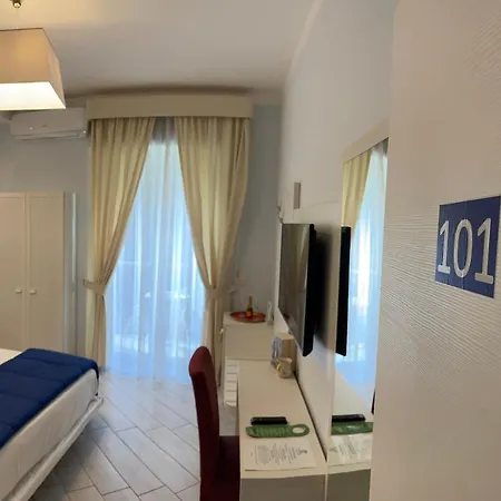 Maison Claudette Toledo בית הארחה נאפולי