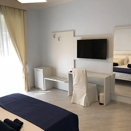 בית הארחה Maison Claudette Toledo נאפולי