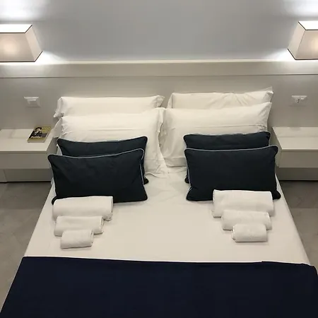 Maison Claudette Toledo Vendégház 4*