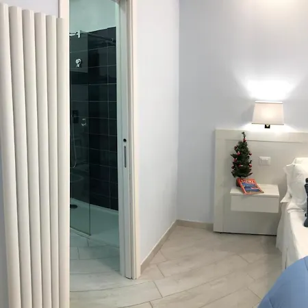 בית הארחה Maison Claudette Toledo 4*